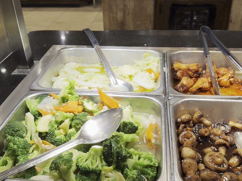 Chow Time Grill & Buffet food